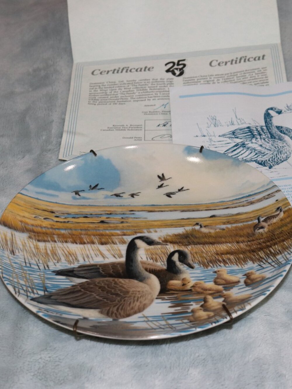 The Bradford Exchange vintage 1987 "The Family" Canada Geese collector's plate.